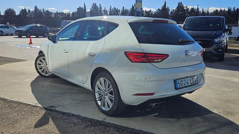 Usado Seat Leon XCELLENCE 150 CV (110 kW) 2019 Blanco Utilitario