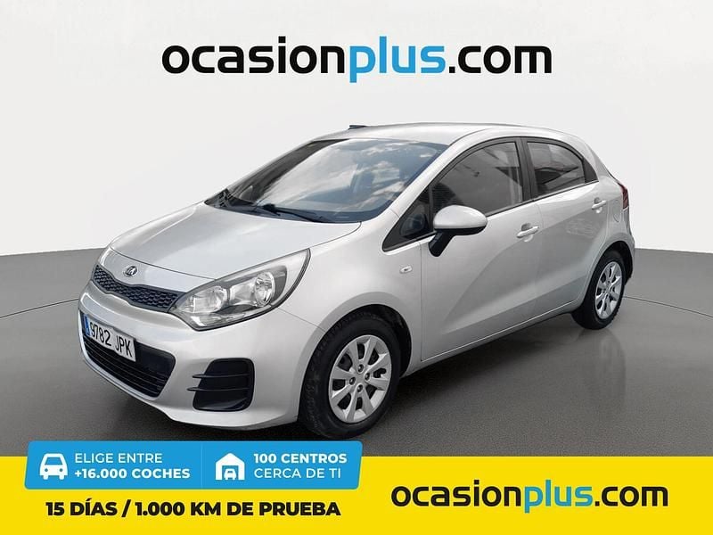 Gris plata Usado 2016 Kia Rio Utilitario | 10.300 € (Precio justo) - Imagen 1/4