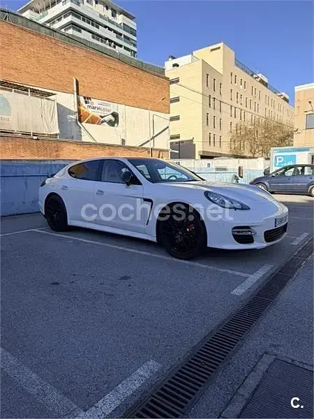 Usado Porsche Panamera Turbo 500 CV (367 kW) 2010 Blanco Utilitario
