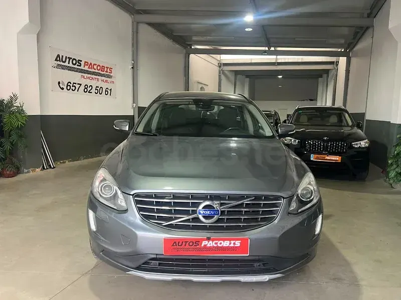 Usado Volvo XC60 Momentum 150 CV (110 kW) 2016 Gris / plata SUV