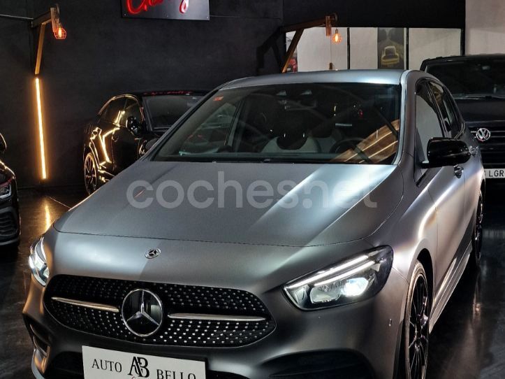 Gris / plata Usado 2023 Mercedes B250e Monovolumen | 31.900 € (Precio justo) - Imagen 1/4