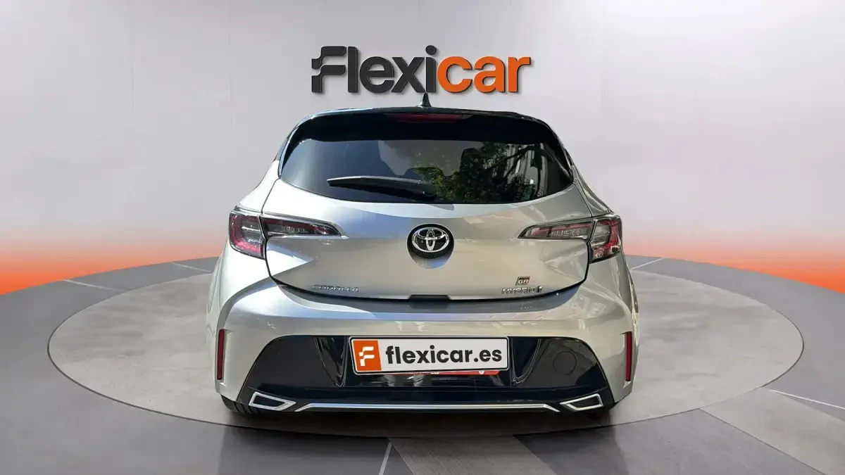 Usado Toyota Corolla Sport 180 CV (132 kW) 2022 Gris Familiar