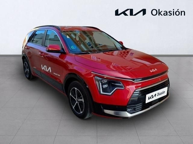 Rojo Usado 2025 Kia Niro SUV | 29.900 € (Un poco caro) - Imagen 1/4