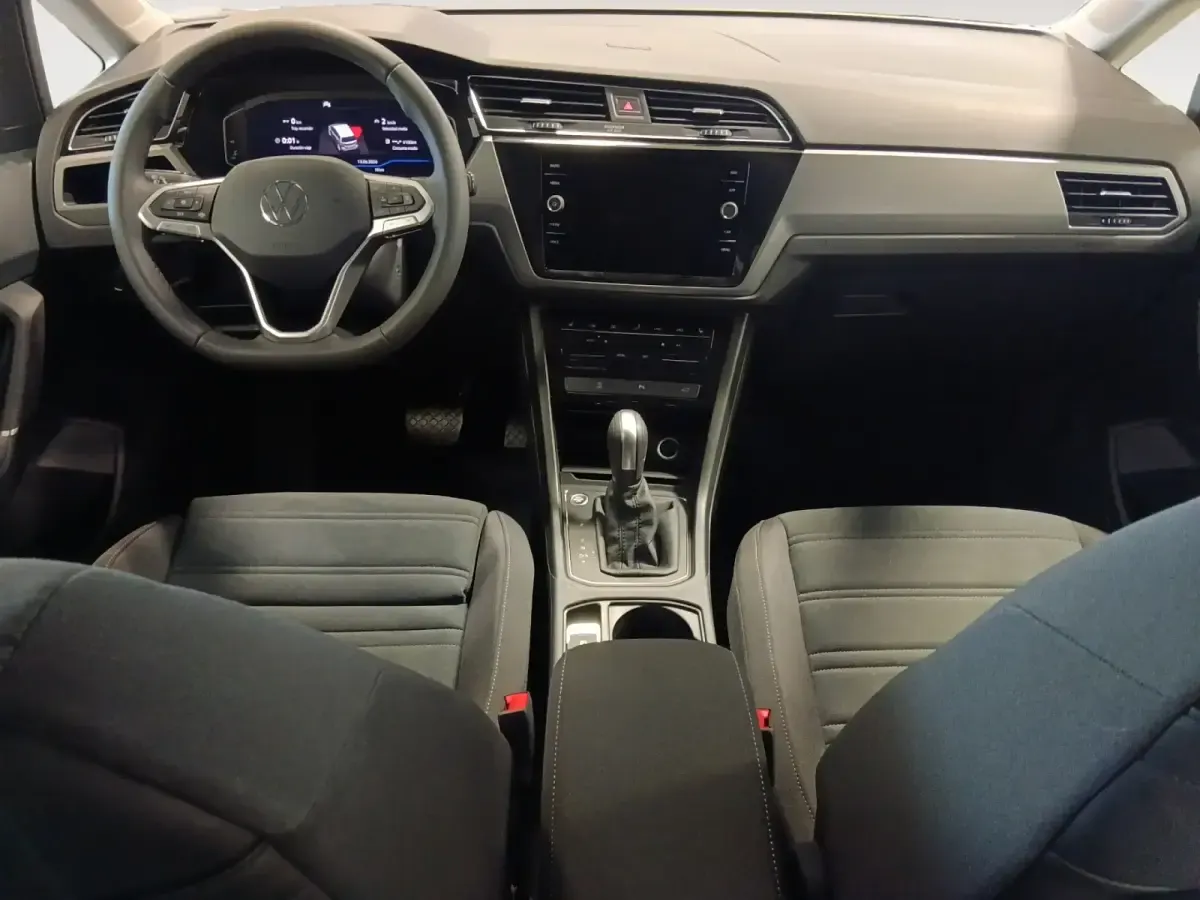 Usado VW Touran 150 CV (110 kW) 2026 Gris/plata Monovolumen