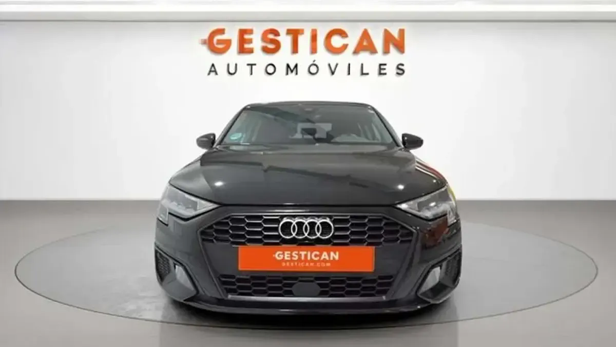Usado Audi A3 Advanced 110 CV (80 kW) 2022 Negro Berlina