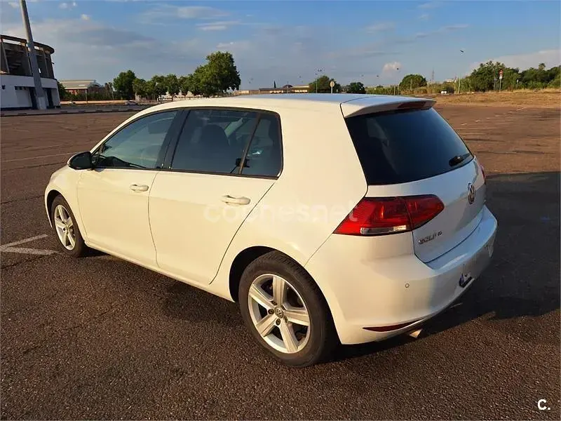 Usado VW Golf VII Advance 110 CV (80 kW) 2016 Blanco Berlina