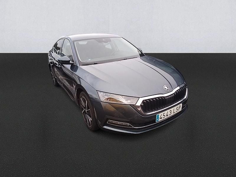 Usado Skoda Octavia Style 150 CV (110 kW) 2021 Gris Berlina