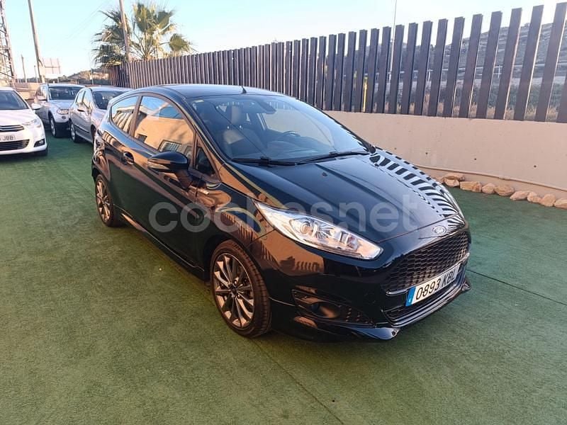 Usado Ford Fiesta ST-Line 85 CV (62 kW) 2018 Negro Berlina