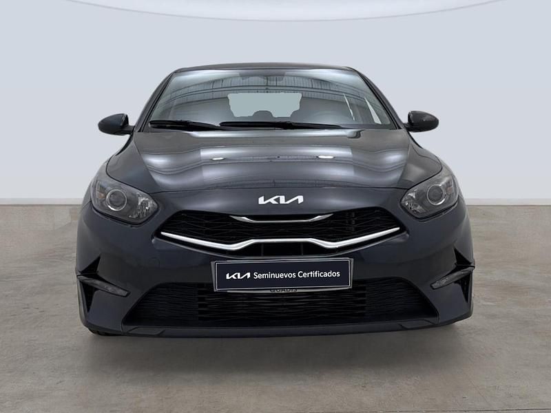 Usado Kia Ceed 140 CV (102 kW) 2025 Gris Utilitario