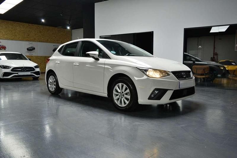Usado Seat Ibiza Style 80 CV (58 kW) 2021 Blanco Berlina