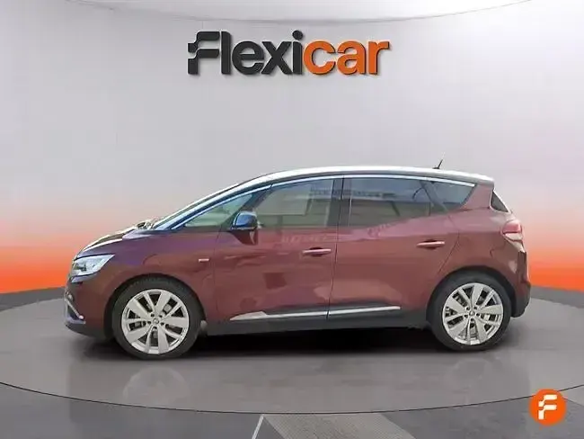 Usado Renault Scénic Zen 140 CV (102 kW) 2018 Rojo