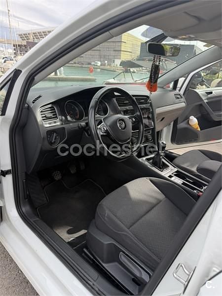 Usado VW Golf VII Advance 115 HP (84 kW) 2018 Branco Sedan