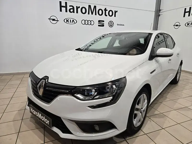 Usado Renault Mégane Business 115 CV (84 kW) 2020 Blanco Berlina