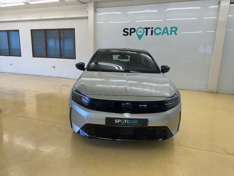 Usado Opel Corsa 100 CV (73 kW) 2025 Gris / plata Utilitario