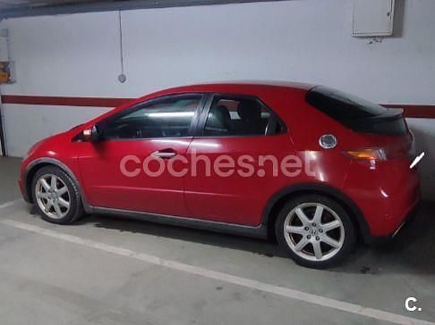 Usado Honda Civic Executive 140 CV (102 kW) 2009 Rojo Berlina