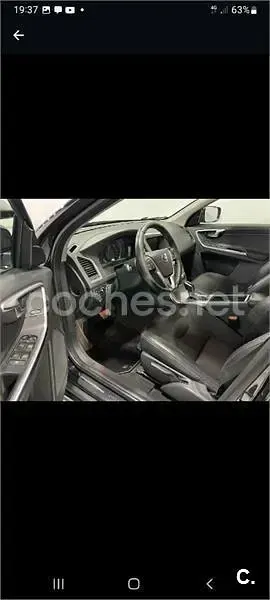 Usado Volvo XC60 R-Design Momentum 150 CV (110 kW) 2017 Negro SUV