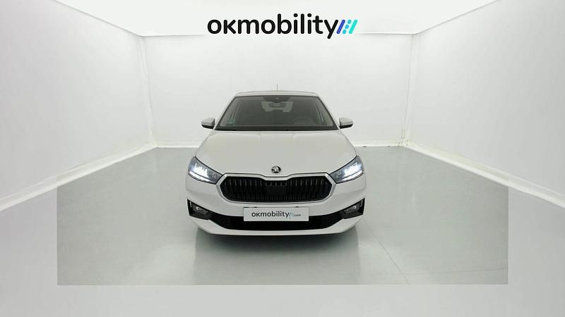 Usado Skoda Fabia Selection 80 CV (58 kW) 2024 Blanco candy Utilitario