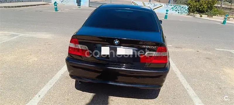 Usado BMW 320 150 CV (110 kW) 2004 Negro Berlina