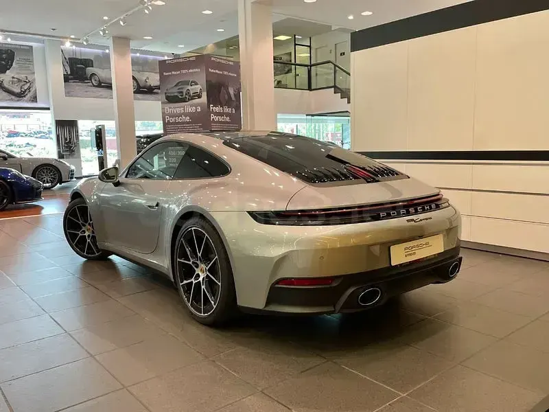 Usado Porsche 911 Carrera 394 CV (289 kW) 2024 Gris / plata Coupe