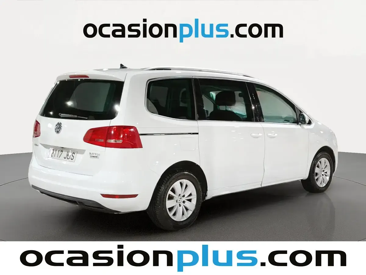 Usado VW Sharan Advance 140 CV (102 kW) 2015 Blanco Monovolumen