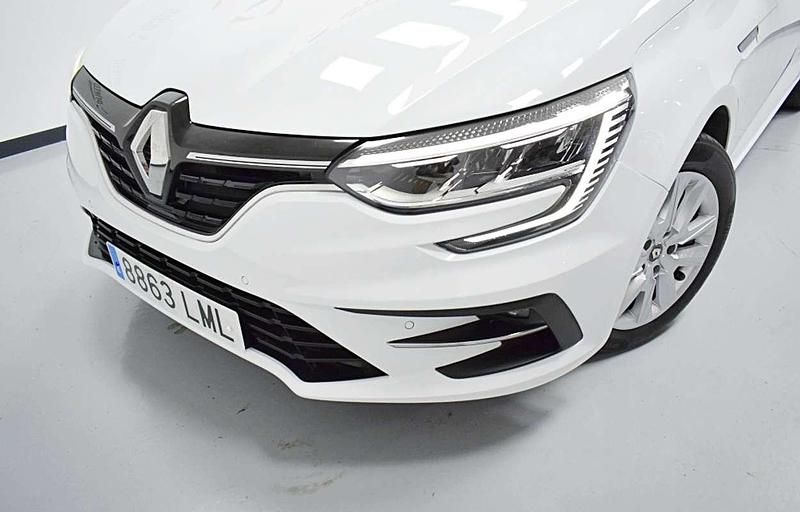Usado Renault Mégane GrandTour Business 116 CV (85 kW) 2021 Blanco Familiar