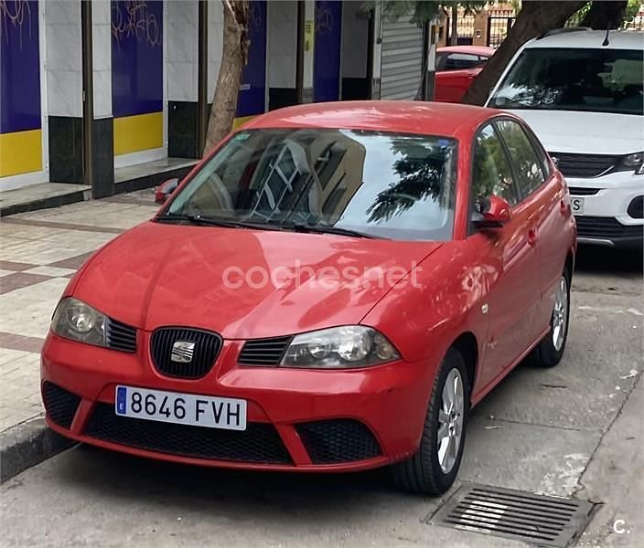 Rojo Usado 2007 Seat Ibiza Reference Utilitario | 4350 € (Precio justo) - Imagen 1/3