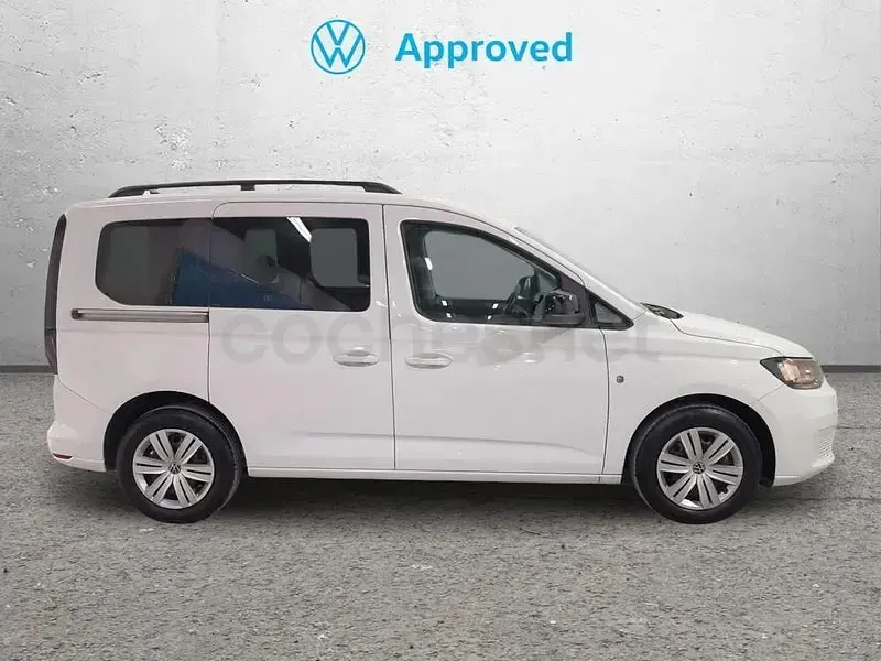 Usado VW Caddy 122 CV (89 kW) 2022 Blanco Monovolumen