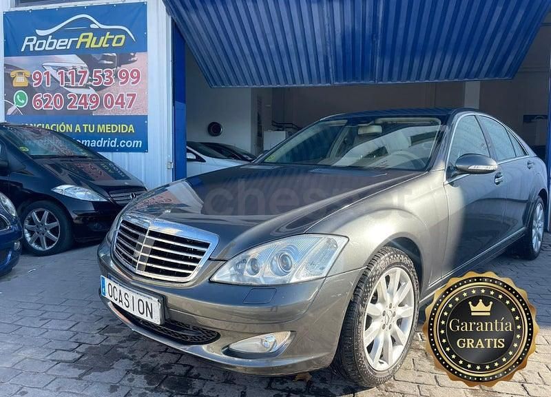 Usado Mercedes S320 235 CV (172 kW) 2008 Gris / plata Berlina