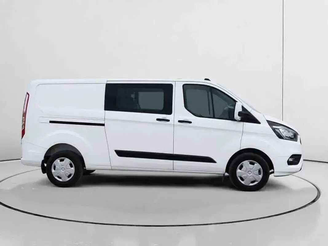 Usado Ford Transit Custom Trend 131 CV (96 kW) 2022 Blanco Van