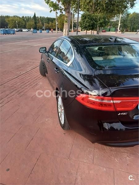 Negro Usado 2017 Jaguar XE Pure Berlina | 11.499 € (Buen precio) - Imagen 1/4