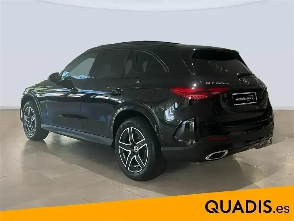 Nuevo Mercedes GLC300de 333 CV (244 kW) 2026 Negro SUV