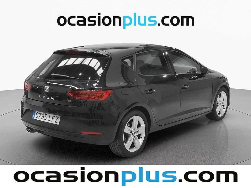 Usado Seat Leon FR 150 CV (110 kW) 2020 Negro