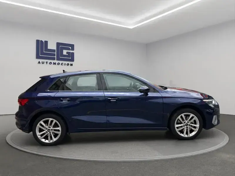 Usado Audi A3 S-Line 204 CV (150 kW) 2021 Azul Berlina
