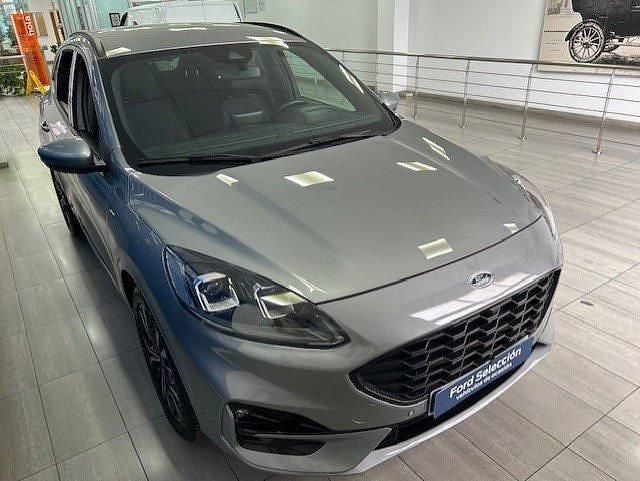 Usado Ford Kuga ST-Line X 150 CV (110 kW) 2023 Plateado SUV