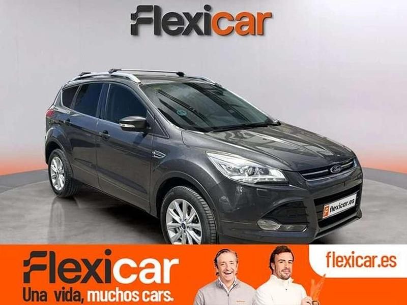 Negro Usado 2016 Ford Kuga Titanium SUV | 14.470 € (Precio justo) - Imagen 1/4