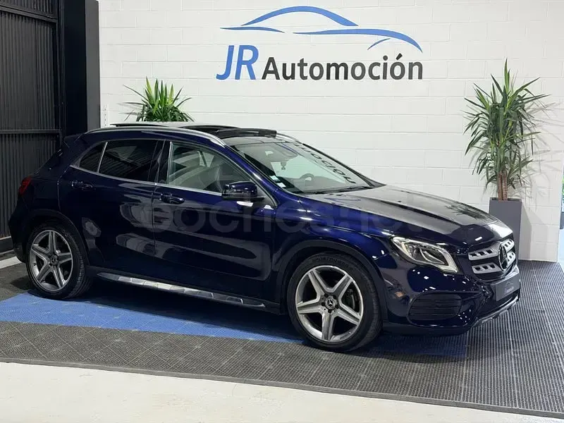 Usado Mercedes GLA200 136 CV (100 kW) 2018 Azul SUV