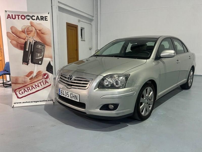 Usado Toyota Avensis Executive 150 CV (110 kW) 2008 Gris / plata Berlina