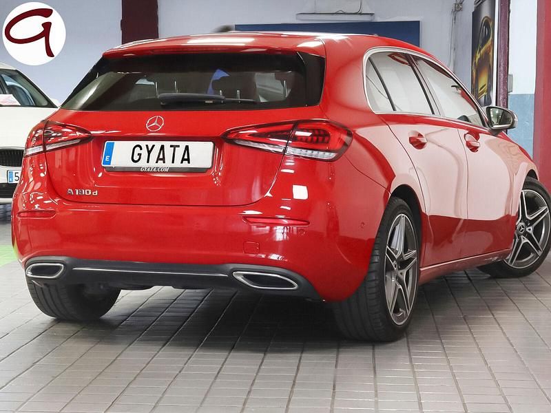 Usado Mercedes A180 116 CV (85 kW) 2019 Rojo Berlina