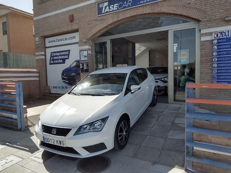 Usado Seat Leon Reference 115 CV (84 kW) 2019 Blanco Berlina