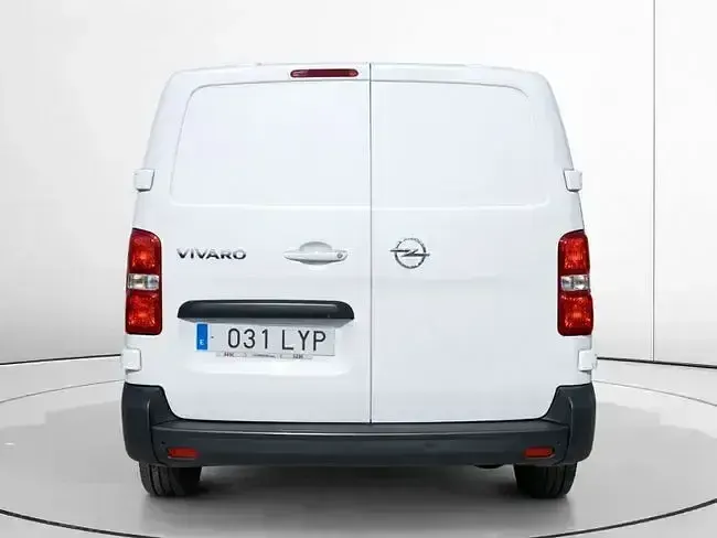 Usado Opel Vivaro 103 CV (75 kW) 2022 Blanco Monovolumen