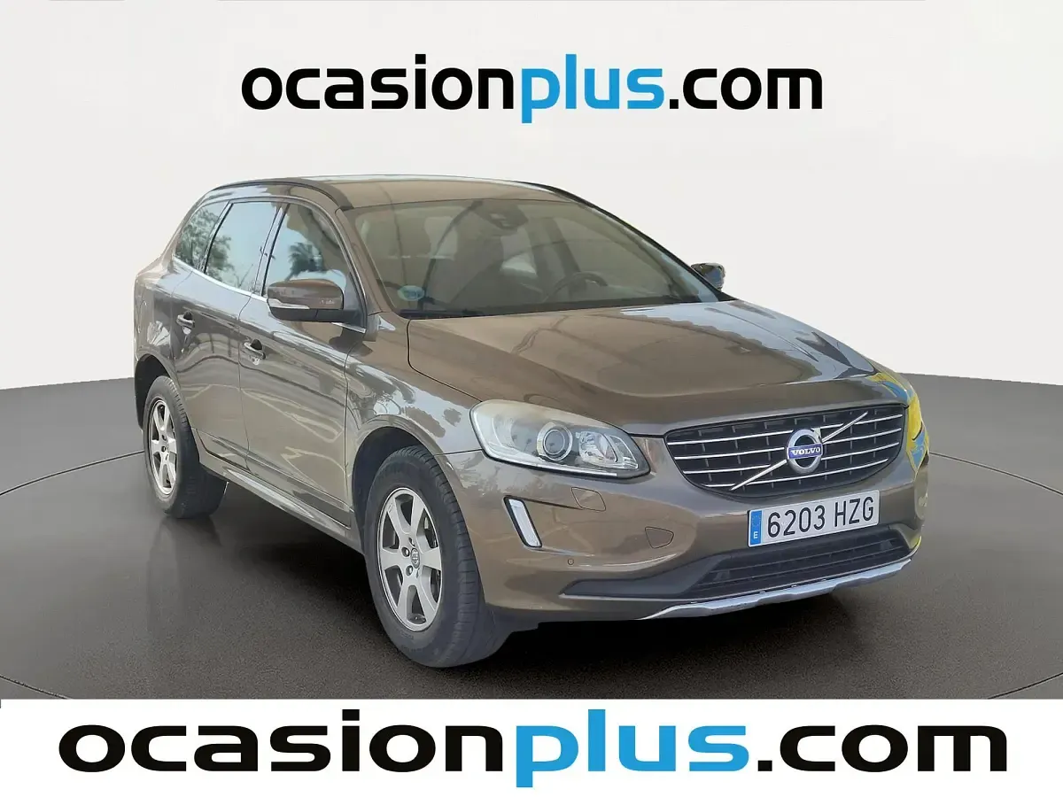 Usado Volvo XC60 Momentum 181 CV (133 kW) 2014 Marrón SUV