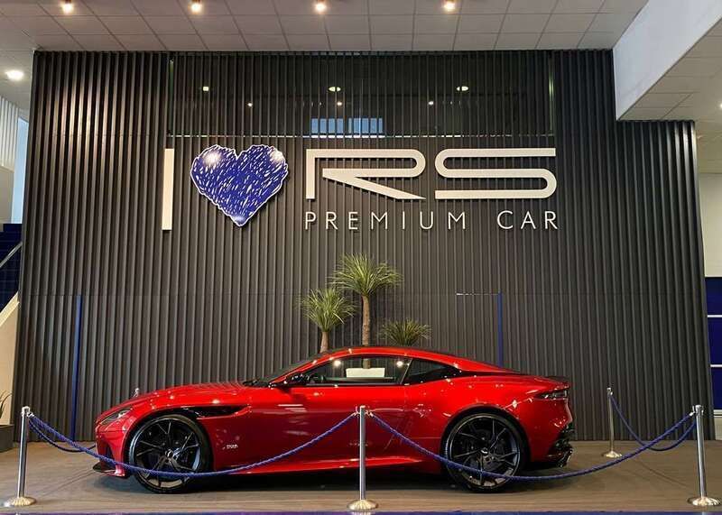 Granate Usado 2021 Aston Martin DBS Coupe | 269.990 € - Imagen 1/4