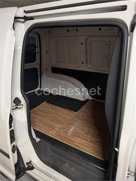 Usado VW Caddy Pro 102 CV (75 kW) 2015 Blanco Monovolumen