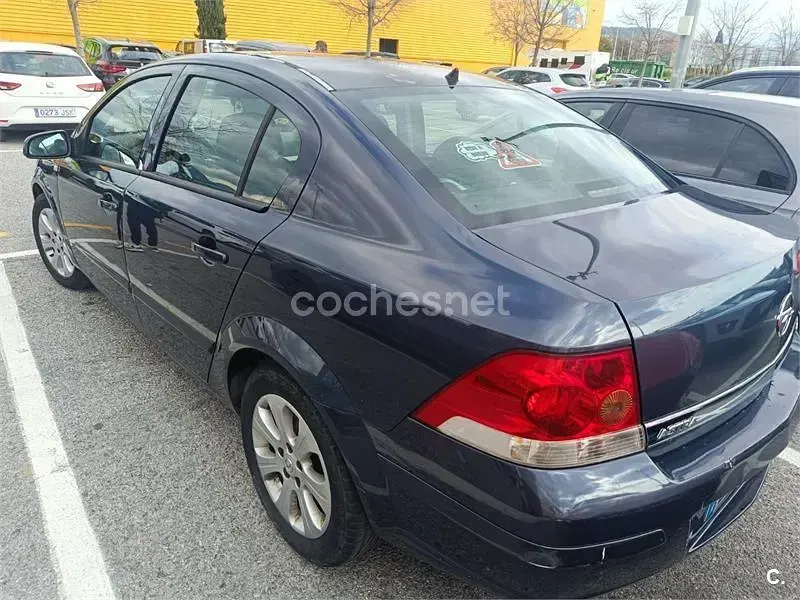 Usado Opel Astra Enjoy 100 CV (73 kW) 2008 Azul Berlina
