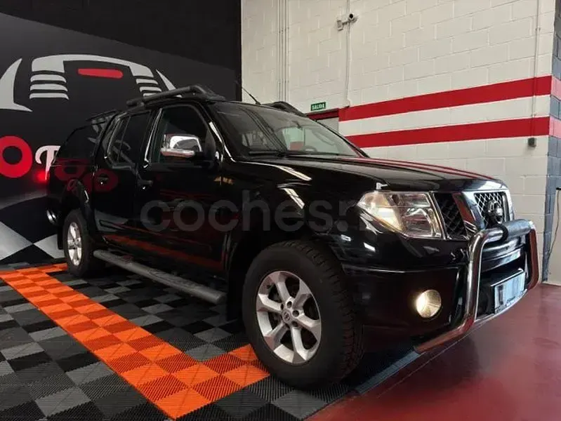 Usado Nissan Navara Premium Edition 171 CV (125 kW) 2007 Negro Pickup/Camioneta