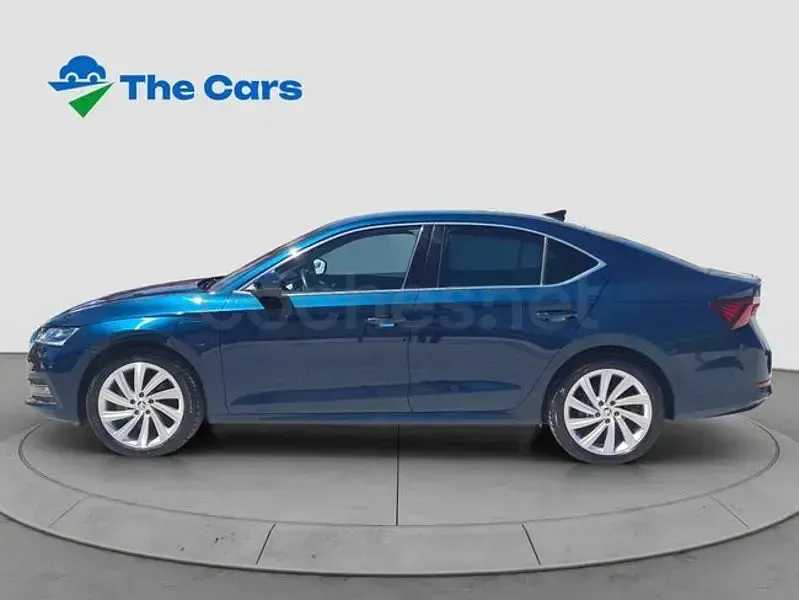 Usado Skoda Octavia Style 204 CV (150 kW) 2020 Azul Utilitario