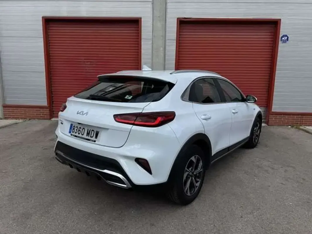 Usado Kia XCeed GT-Line 160 CV (117 kW) 2023 Blanco SUV