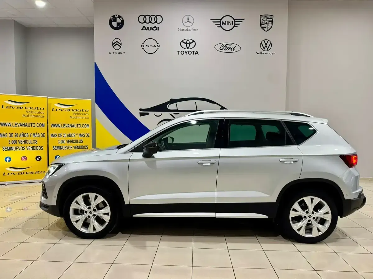 Usado Seat Ateca Xperience 150 CV (110 kW) 2021 Gris SUV