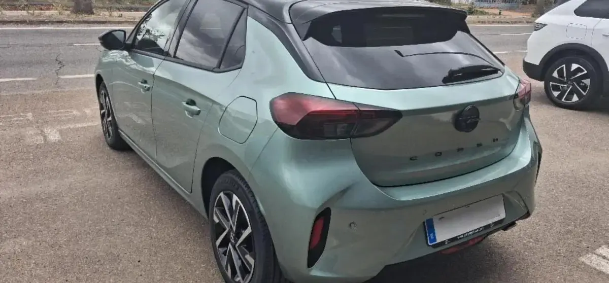 Nuevo Opel Corsa 101 CV (74 kW) 2026 Eukalyptus green Utilitario