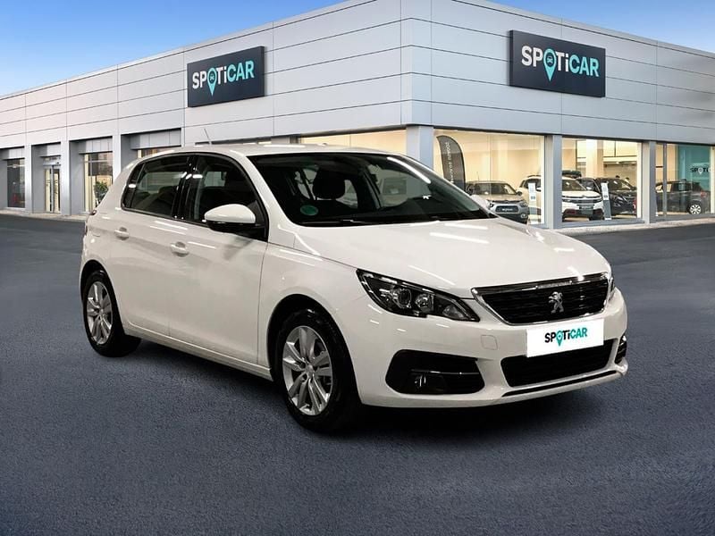 Usado Peugeot 308 Active 110 CV (80 kW) 2021 Blanco Berlina